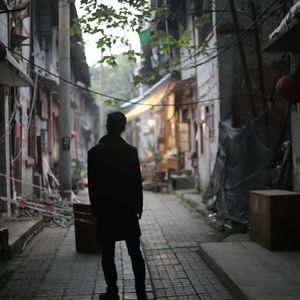 白丝魅魔玉足奶交
