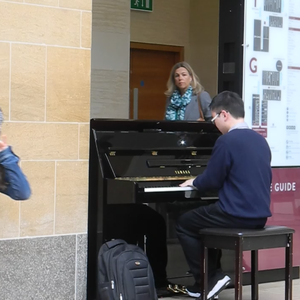 白丝魅魔玉足奶交
